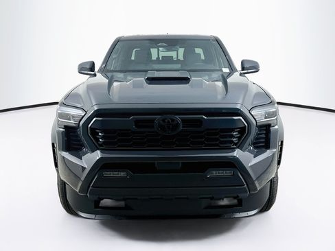 Used 2026 Toyota Tacoma TRD Sport w/ TRD Sport Upgrade Package AWD/4WD image 2