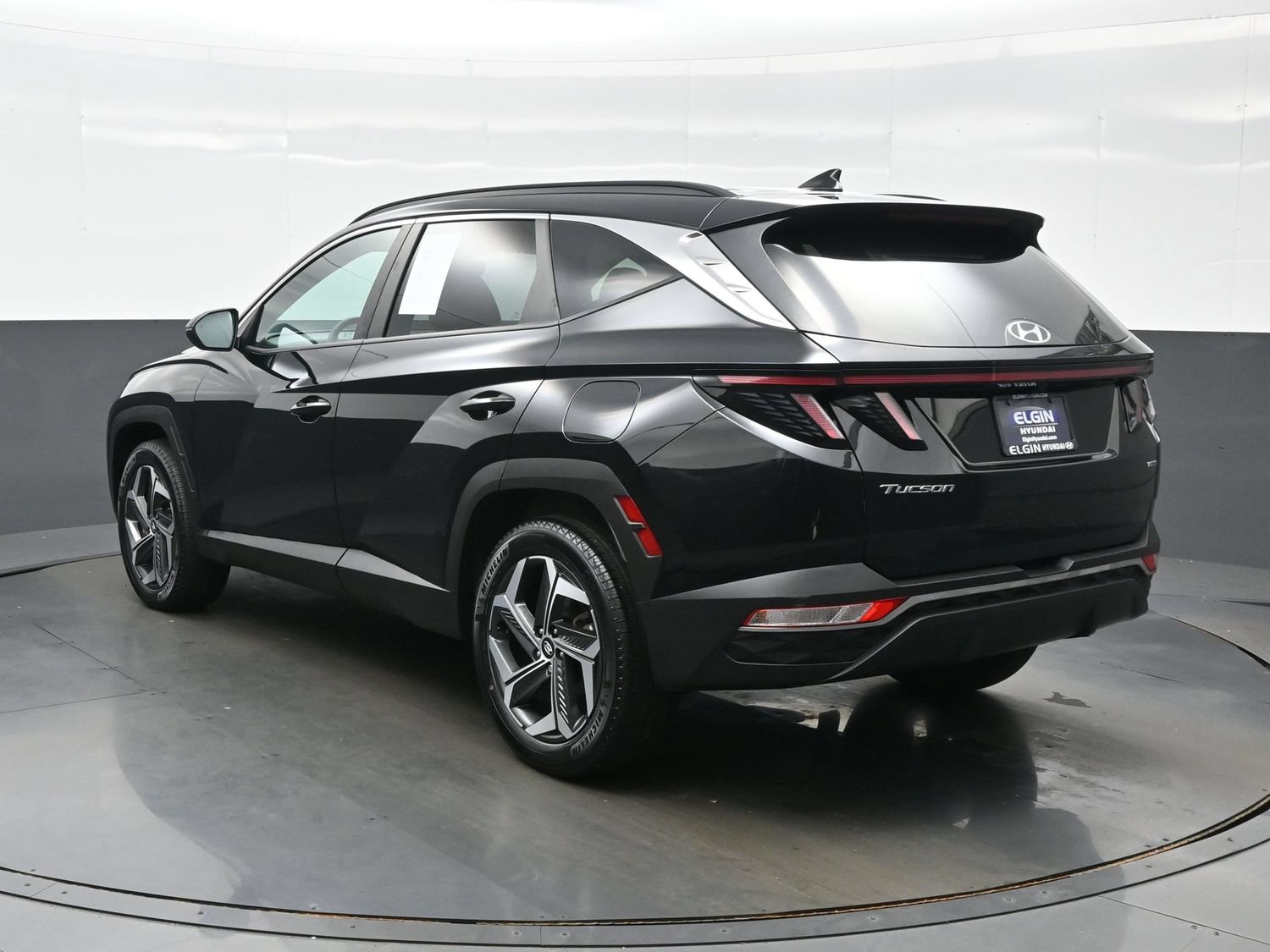 Certified 2023 Hyundai Tucson SEL w/ Convenience Package AWD/4WD image 4