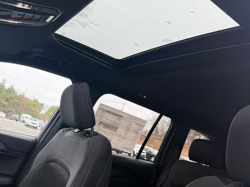 New 2025 Jeep Grand Cherokee Laredo X w/ Luxury Tech Group I image 17