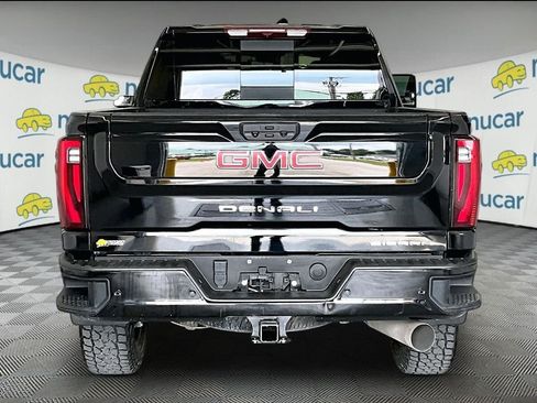 Used 2024 GMC Sierra 3500 Denali AWD/4WD image 5