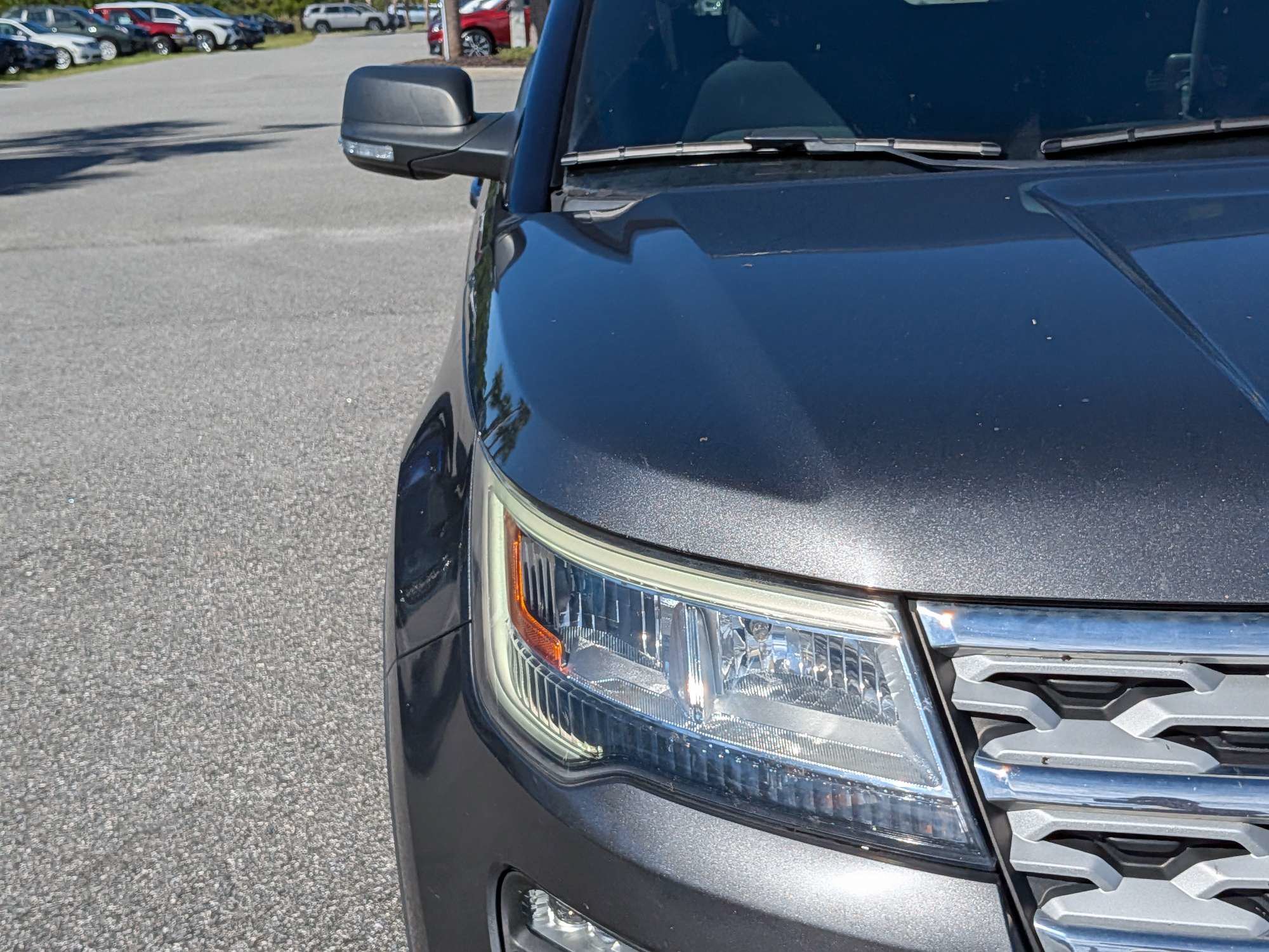 Used 2019 Ford Explorer XLT w/ Equipment Group 201A FWD image 9