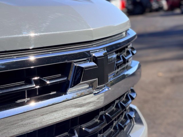 Used 2024 Chevrolet Silverado 1500 LT AWD/4WD image 31