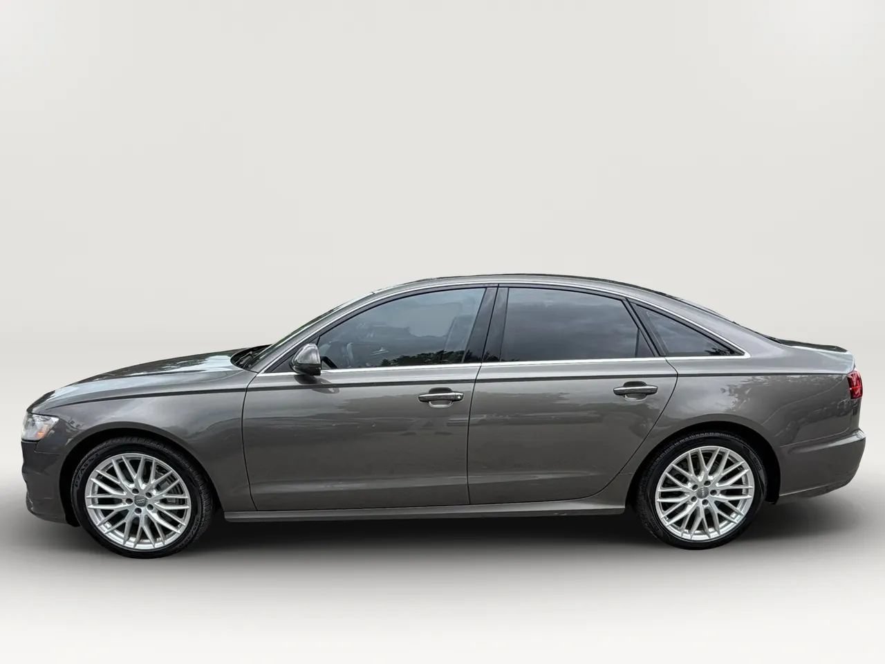 Used 2016 Audi A6 2.0T Premium Plus w/ Premium Plus Package AWD/4WD image 6