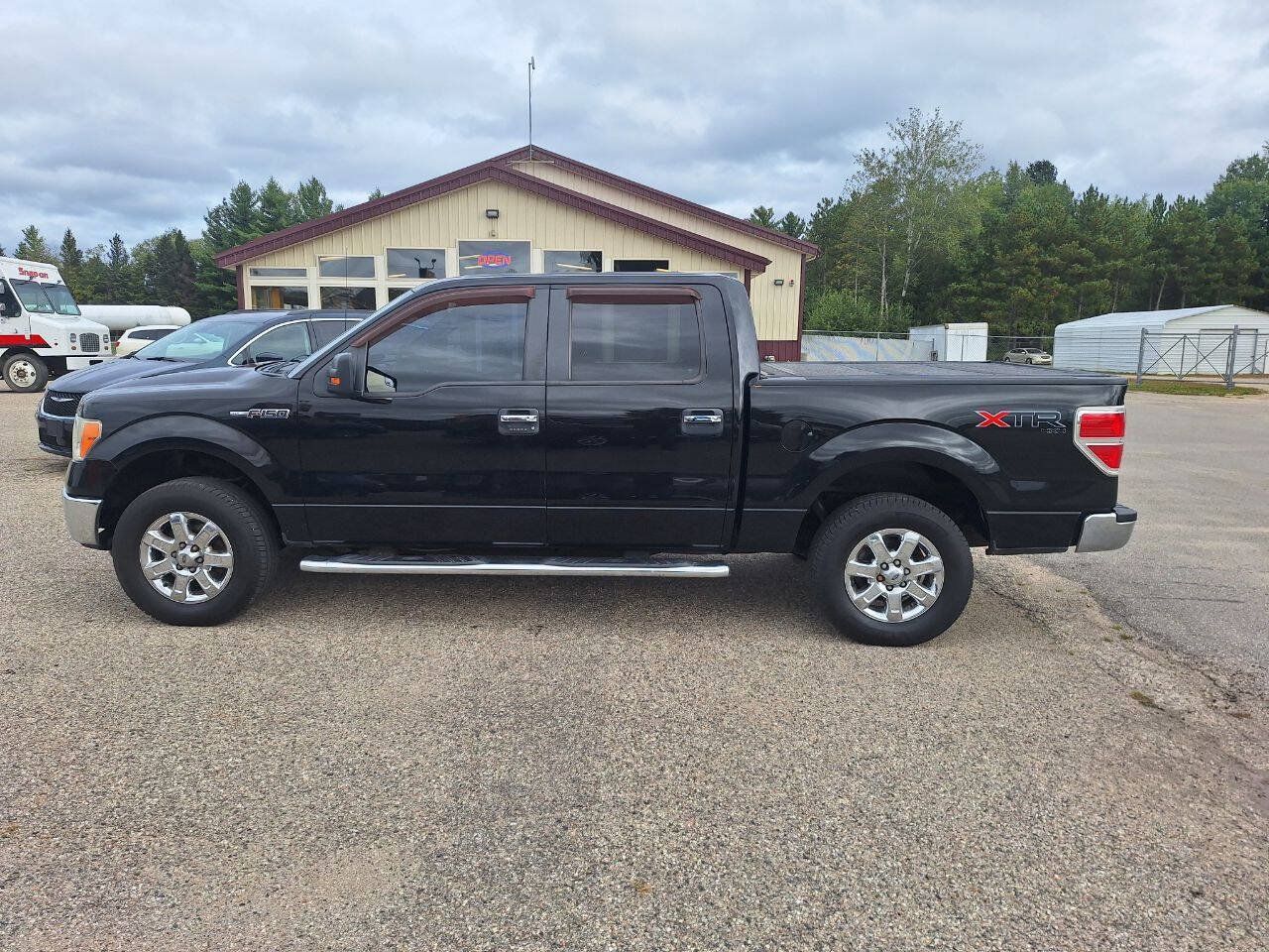Used 2013 Ford F150 XLT w/ Luxury Equipment Group AWD/4WD image 1