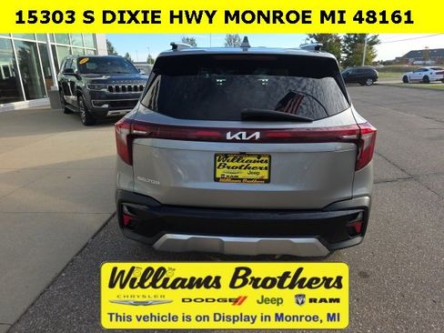 Used 2024 Kia Seltos S image 6