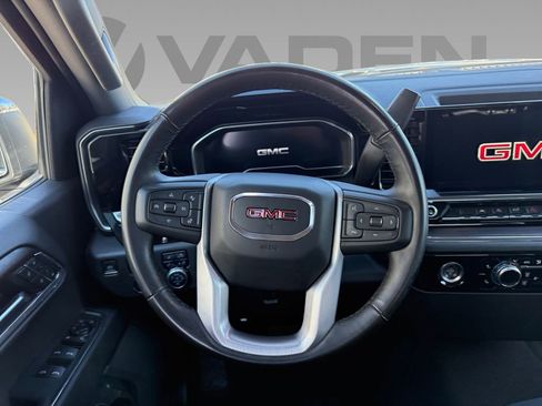 Used 2024 GMC Sierra 1500 SLT image 11