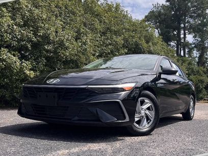 Used 2024 Hyundai Elantra SE