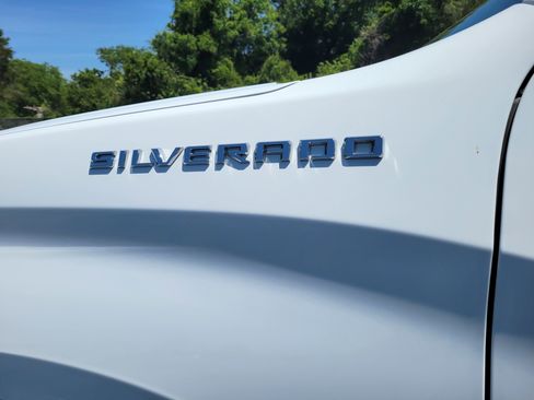 Used 2022 Chevrolet Silverado 1500 Custom image 13