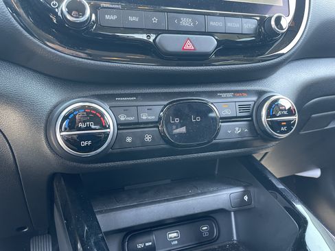 Certified 2025 Kia Soul S FWD image 22