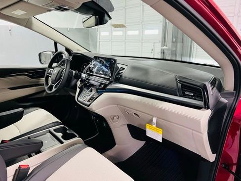 New 2026 Honda Odyssey Elite image 34