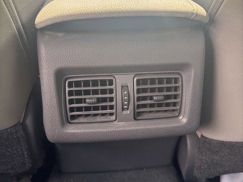 Used 2018 Toyota Camry XSE image 31