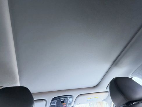 Used 2025 Hyundai Sonata Limited image 21