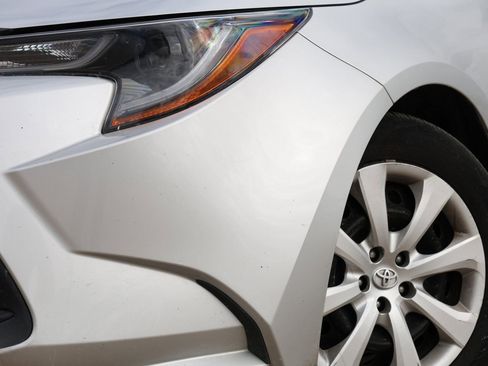 Used 2024 Toyota Corolla LE image 10