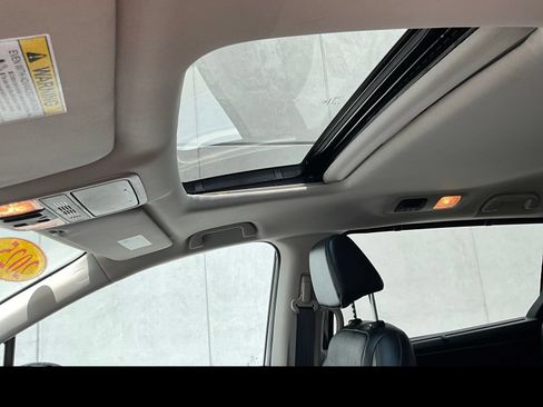 Used 2025 Honda Odyssey EX-L image 24