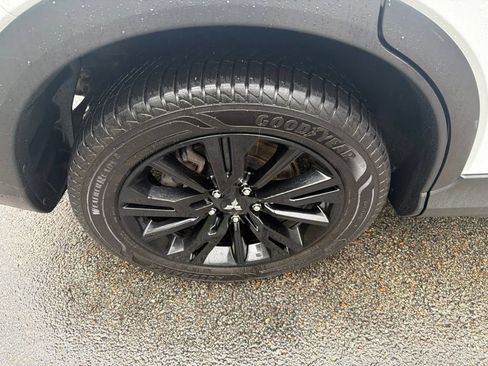 Used 2023 Mitsubishi Eclipse Cross LE AWD/4WD image 9
