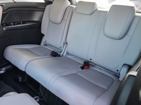 Used 2024 Honda Odyssey Touring image 19