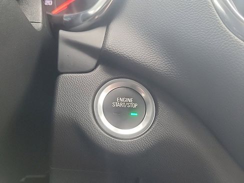 Used 2023 Chevrolet Equinox LT image 13