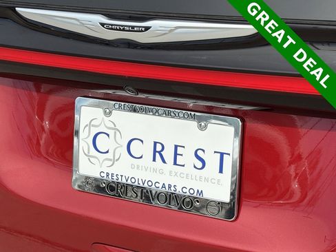 Used 2025 Chrysler Pacifica Select image 7