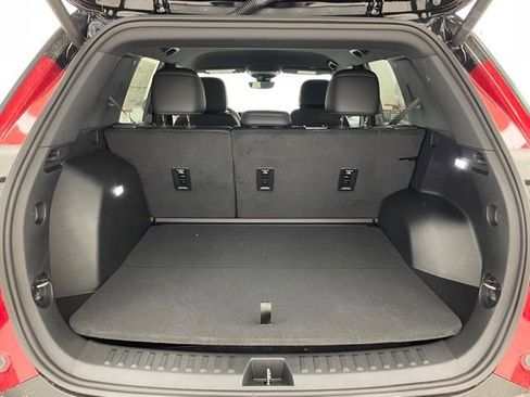 New 2026 Chevrolet Equinox LT w/ Convenience Package II AWD/4WD image 12