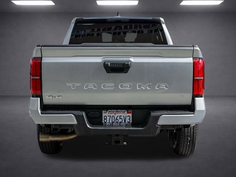 Used 2024 Toyota Tacoma SR5 image 5