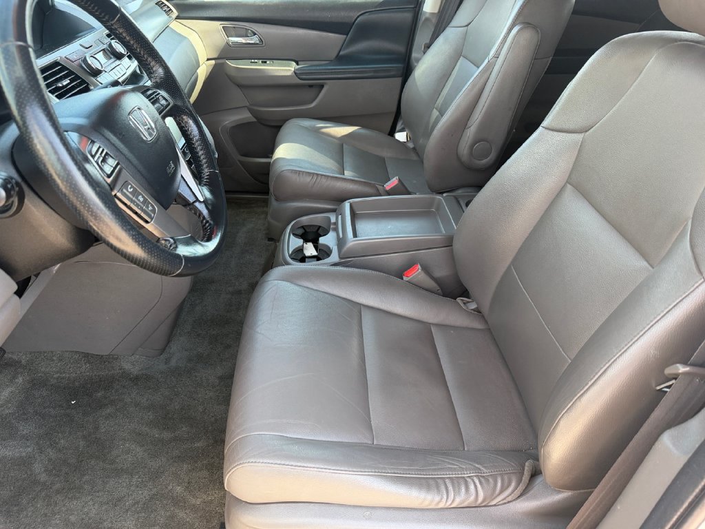 Used 2016 Honda Odyssey Touring Elite image 10