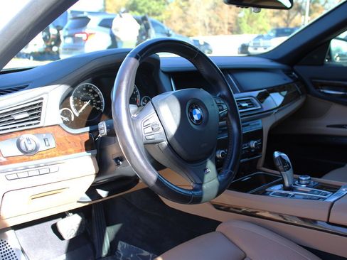 Used 2013 BMW 740Li image 15