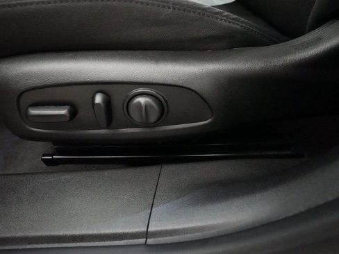 Used 2021 Chevrolet Malibu LT w/ Redline Edition image 28