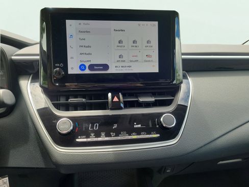 Used 2023 Toyota Corolla LE FWD image 30