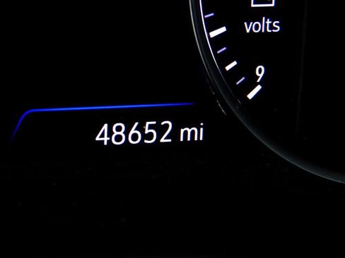 Used 2024 Buick Enclave Premium image 24