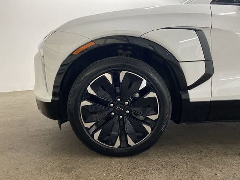 Used 2024 Chevrolet Blazer EV RS image 12