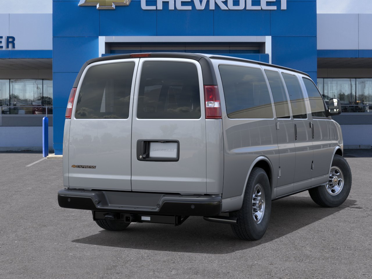 New 2027 Chevrolet Express 2500 RWD image 4