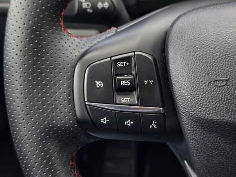 Used 2025 Ford Escape ST-Line AWD/4WD image 16