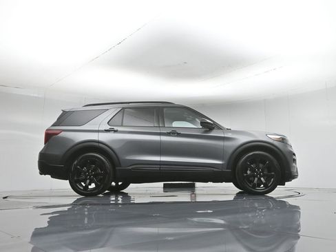 Certified 2023 Ford Explorer ST-Line w/ Class IV Trailer Tow Package RWD image 53