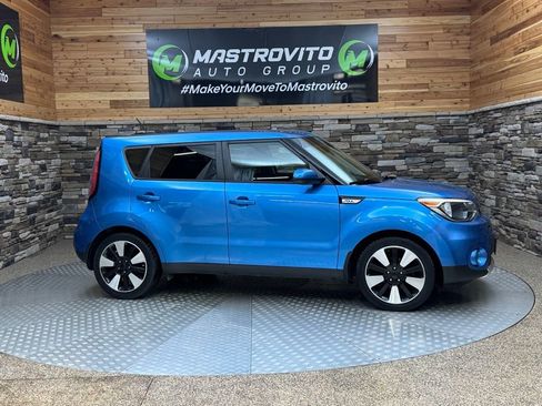 Used 2017 Kia Soul + w/ Designer's Package image 16