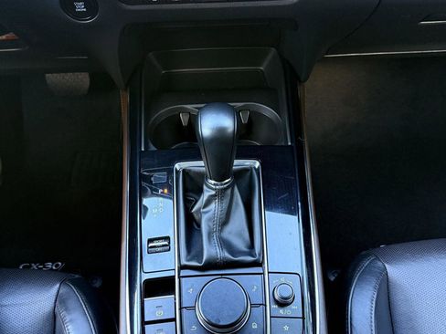 Used 2022 MAZDA CX-30 AWD 2.5 S w/ Premium Package image 20