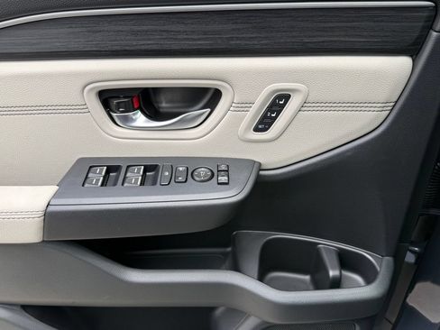 Certified 2026 Honda Pilot Touring image 32