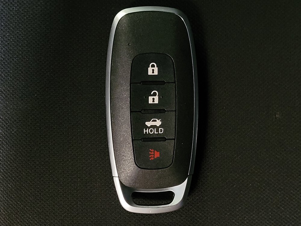 Used 2024 Nissan Sentra SV FWD image 32