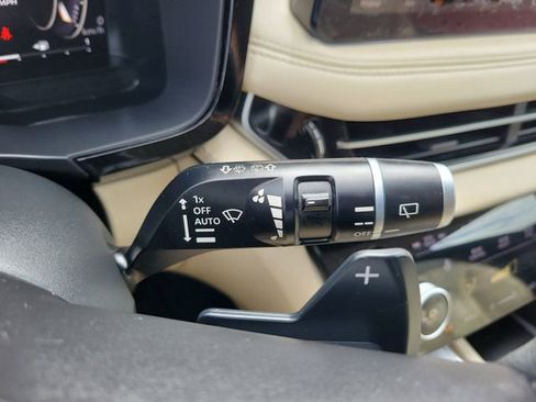 Used 2023 INFINITI QX60 Luxe w/ Vision Package image 32