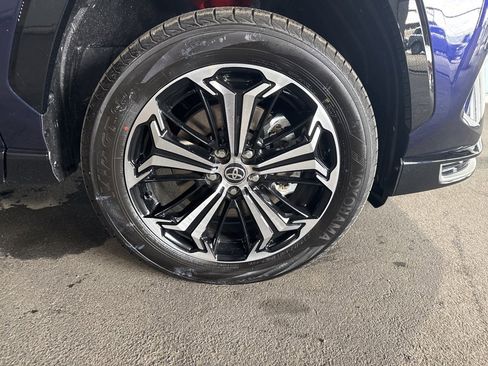 Used 2025 Toyota RAV4 XSE image 7