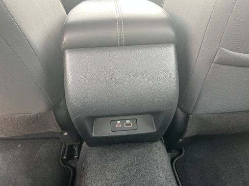 Used 2025 Nissan Altima 2.5 SV FWD image 22