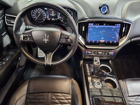 Used 2022 Maserati Ghibli Modena RWD image 48