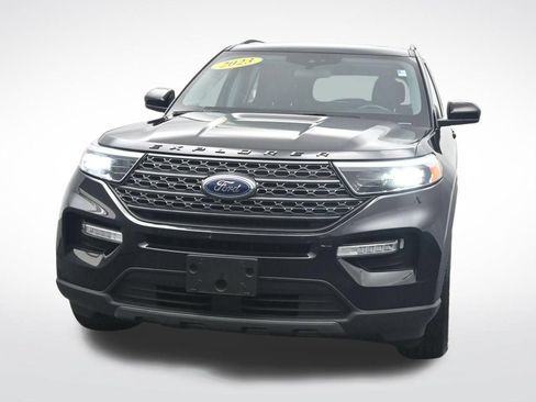 Certified 2023 Ford Explorer XLT w/ Equipment Group 202A AWD/4WD image 2
