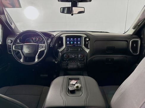 Used 2019 Chevrolet Silverado 1500 RST image 24