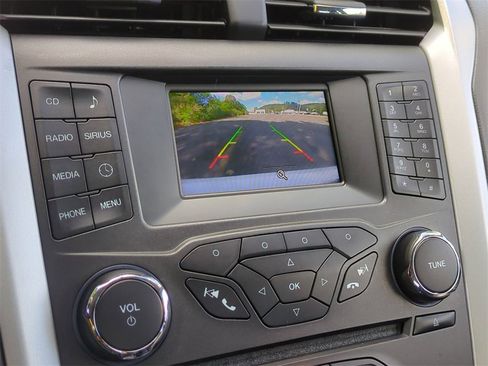 Used 2016 Ford Fusion SE w/ Equipment Group 201A image 20