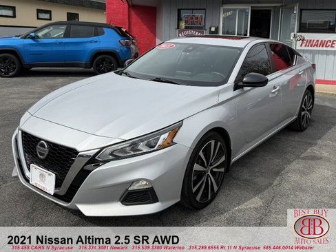 Used 2021 Nissan Altima 2.5 SR w/ SR Premium Package AWD/4WD image 3