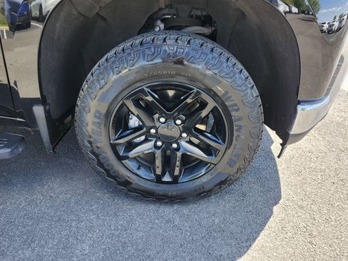 Used 2019 Chevrolet Silverado 1500 LT w/ All-Star Edition image 11