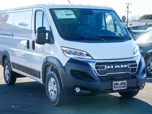 New 2026 RAM ProMaster 1500 w/ Quick Order Package 22G SLT image 3