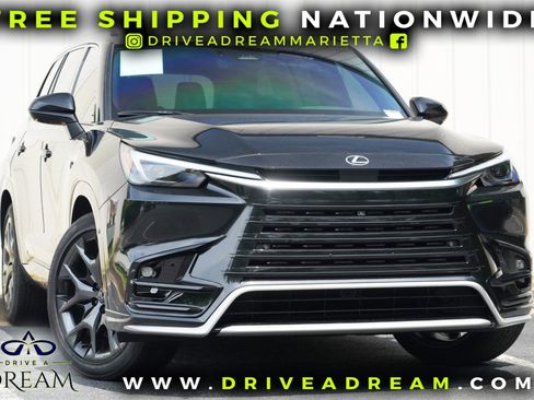 Used 2025 Lexus TX 500h AWD w/ Technology Package image 2