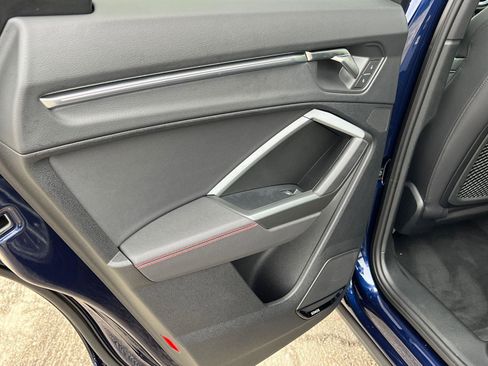 Certified 2025 Audi Q3 2.0T Premium Plus w/ Premium Plus Package image 22