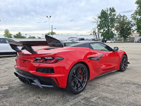 Used 2026 Chevrolet Corvette ZR1 w/ ZR1 Carbon Fiber Aero Package RWD image 7